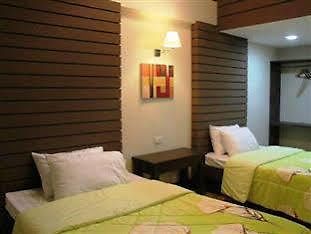 Pineapple Island Resort Daet Екстериор снимка